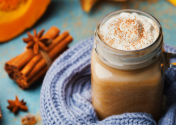 اسموتی‌های گرم برای زمستان که باید امتحان کنید.