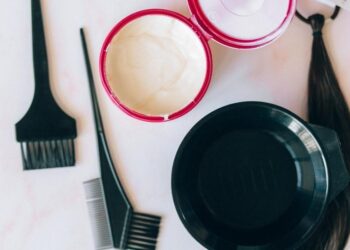 چگونه رنگ مو را از روی پوست پاک کنیم؟